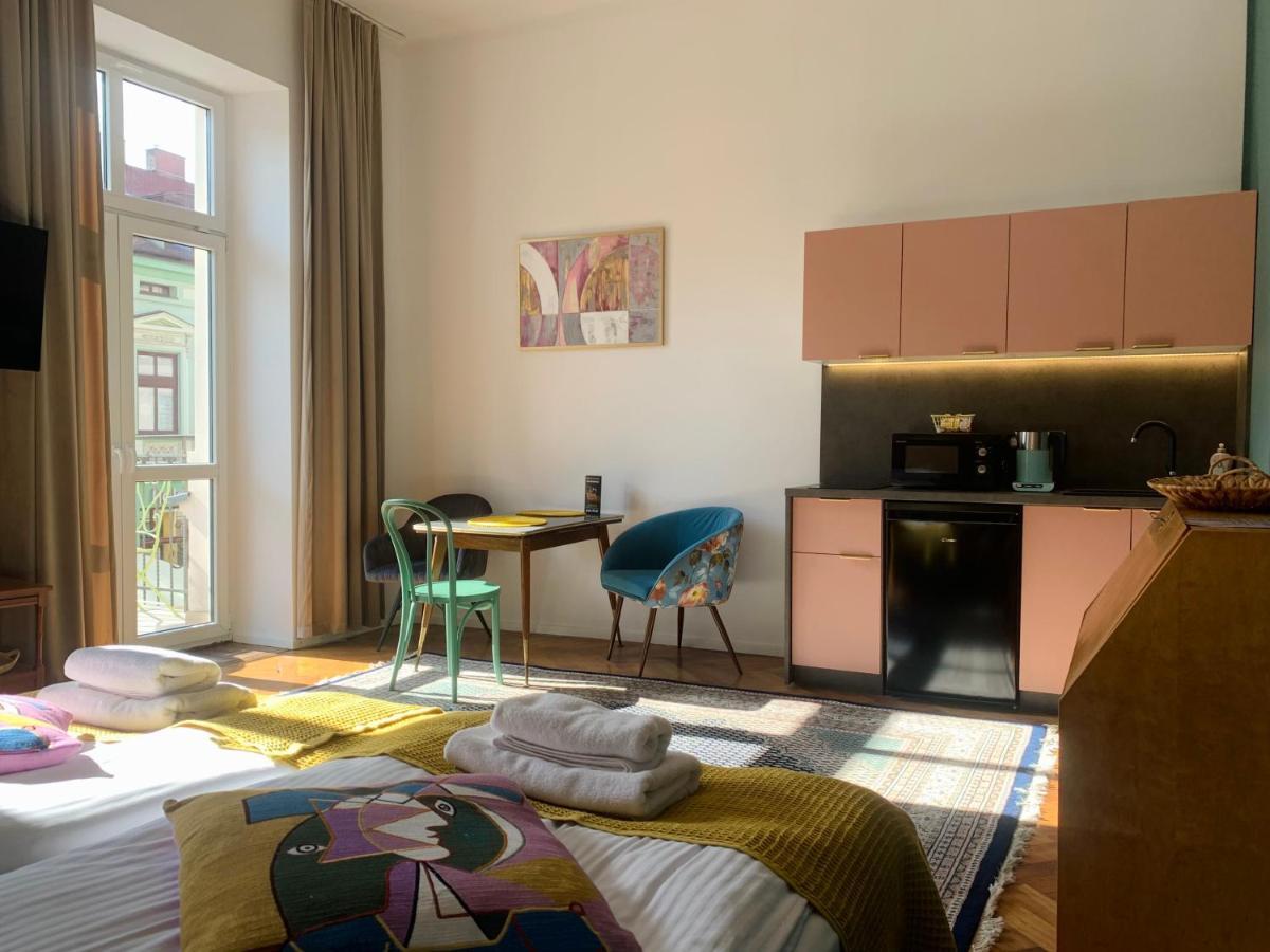 Apartamenty Piotrkowska 28 By Good Time Łódź Kültér fotó